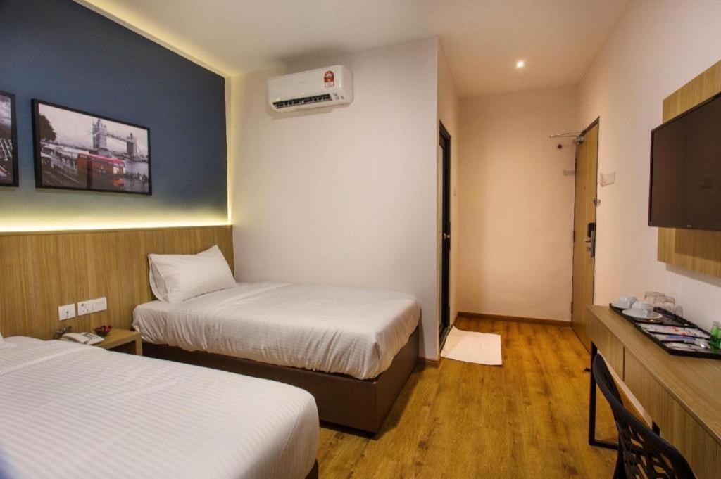 Insuna Hotel 2*