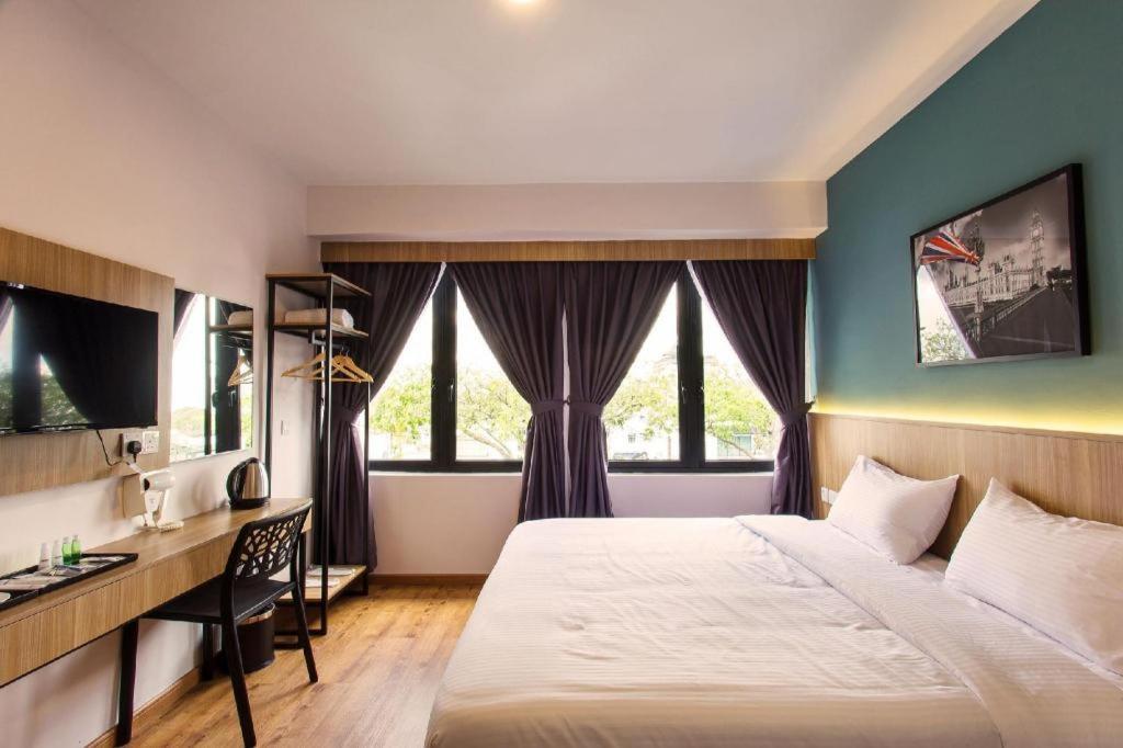 Insuna Hotel 2*
